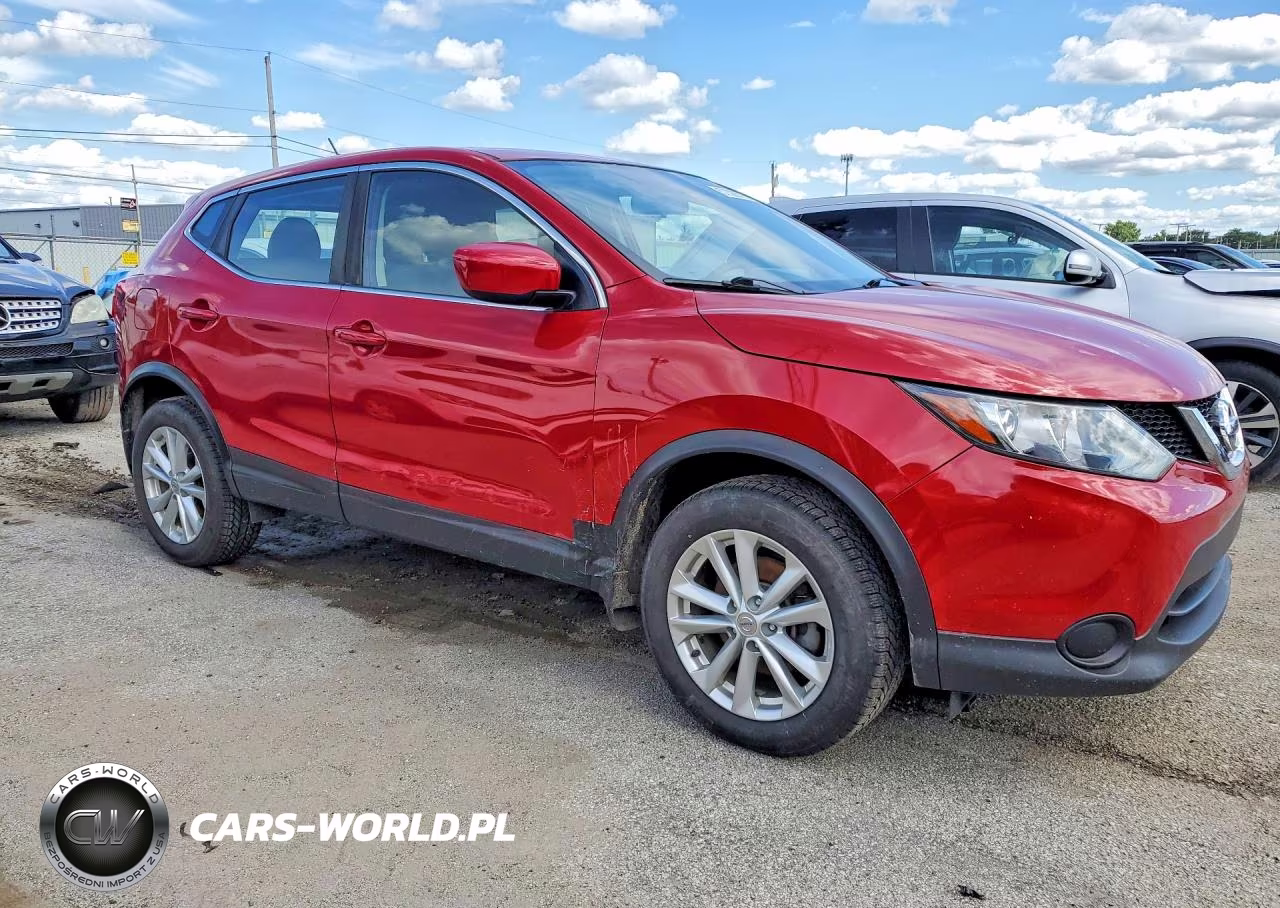 2017 Nissan Rogue Sport S VIN:JN1BJ1CR0HW114372 - 4