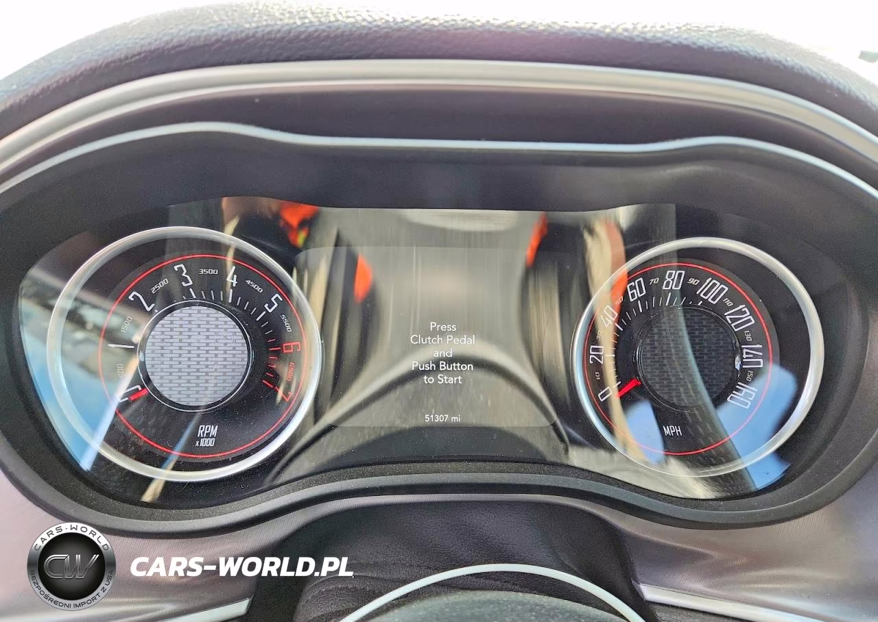 2019 Dodge Challenger R VIN:2C3CDZBT4KH751893 - 12