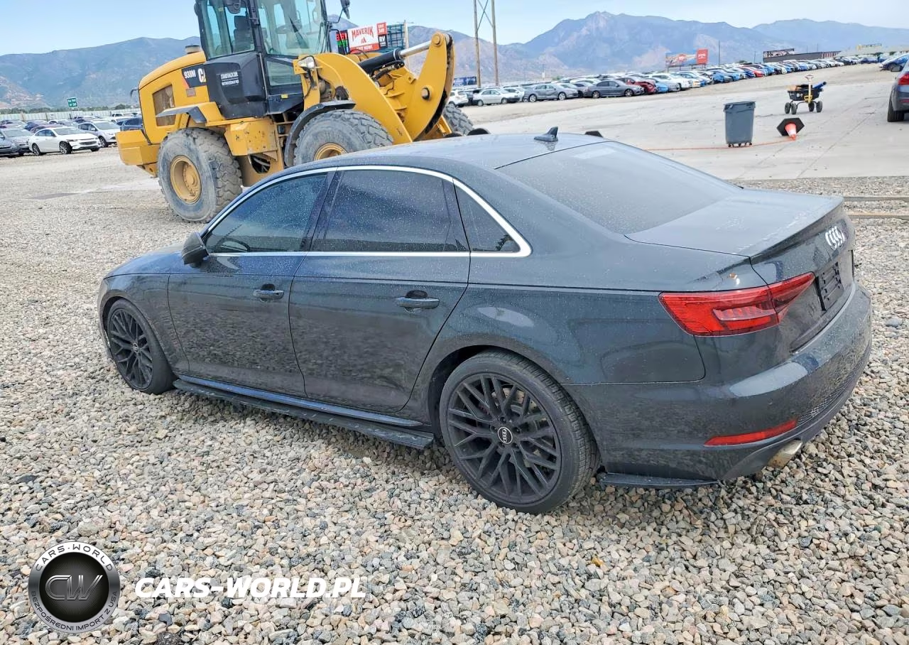 2017 Audi A4 Premium Plus VIN:WAUENAF43HN027454 - 2