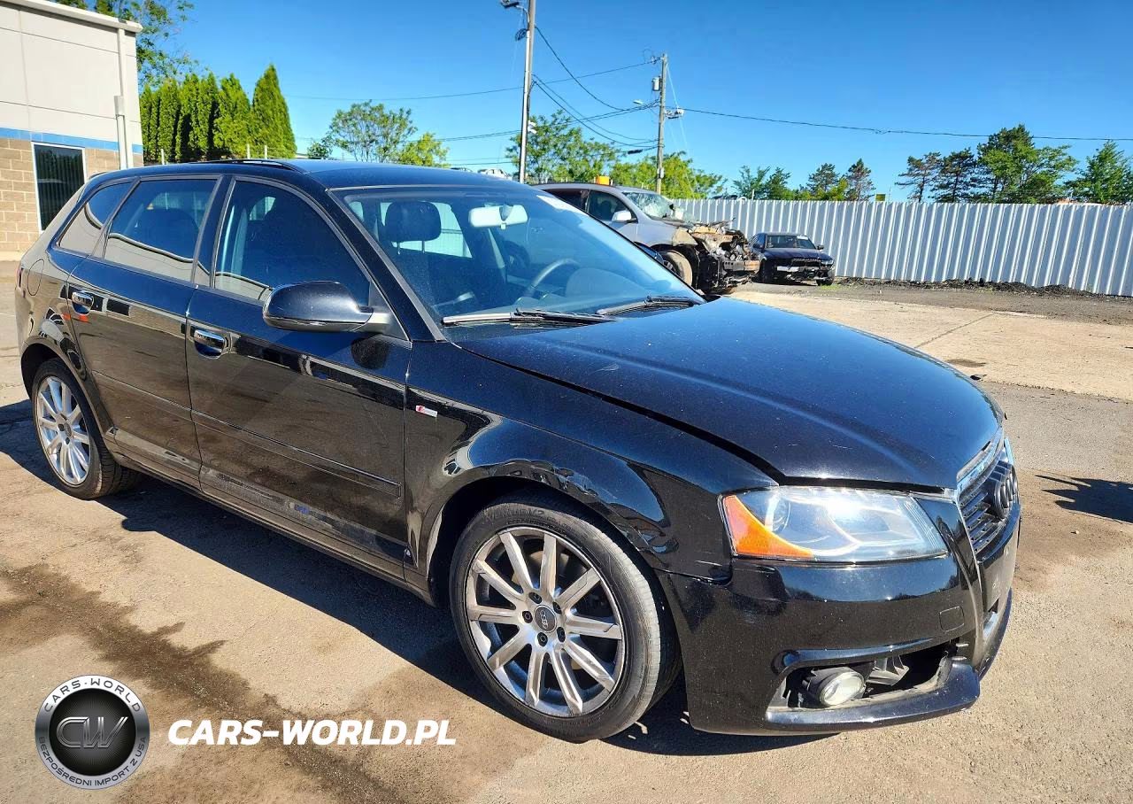 2012 Audi A3 Premium Plus VIN:WAUPFAFM7CA017418 - 4
