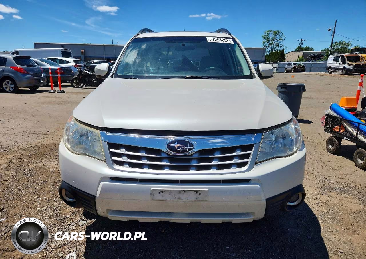 2011 Subaru Forester Limited VIN:JF2SHAFC8BH723061 - 5