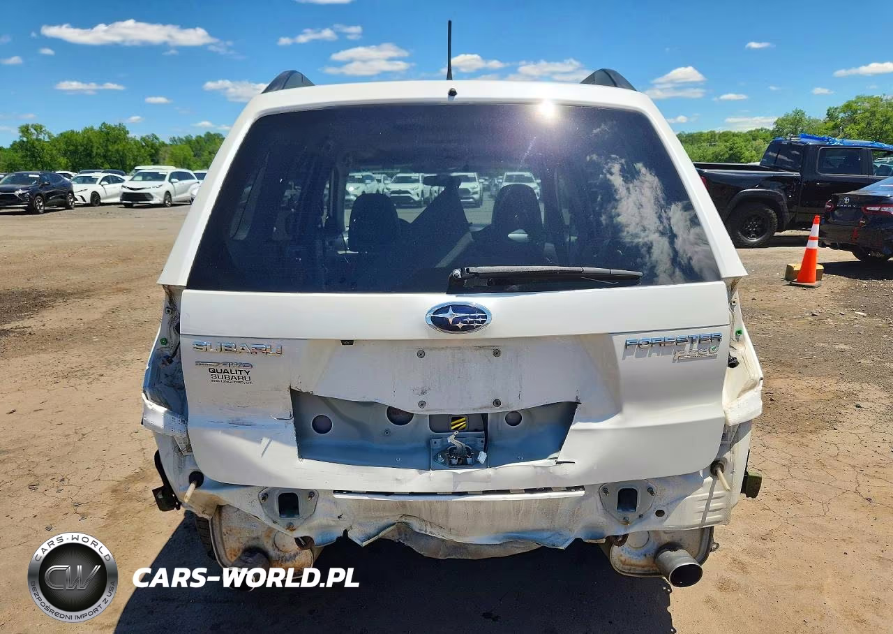 2011 Subaru Forester Limited VIN:JF2SHAFC8BH723061 - 6