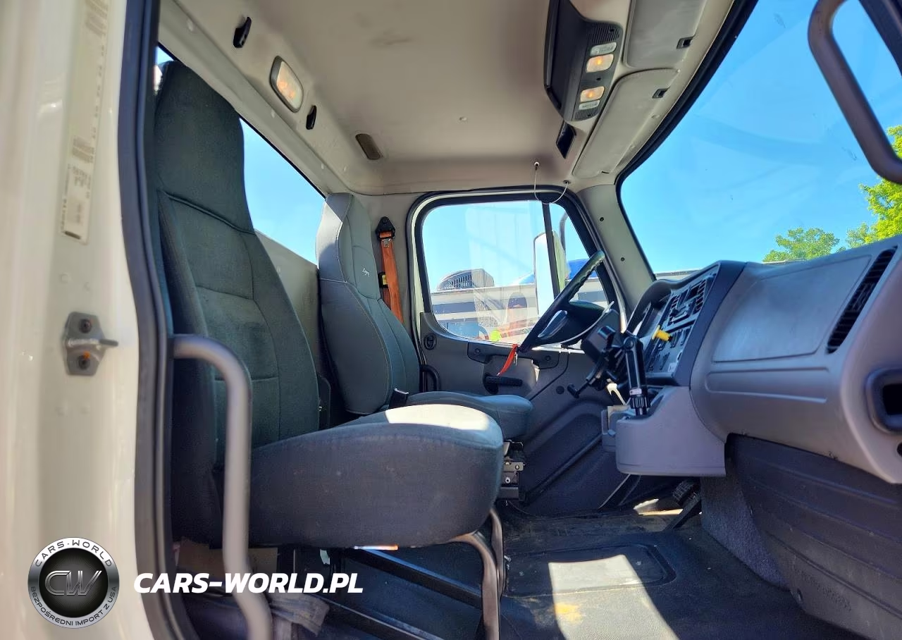2012 Freightliner M2 106 Med VIN:1FVHCYBS4CDBM3027 - 6