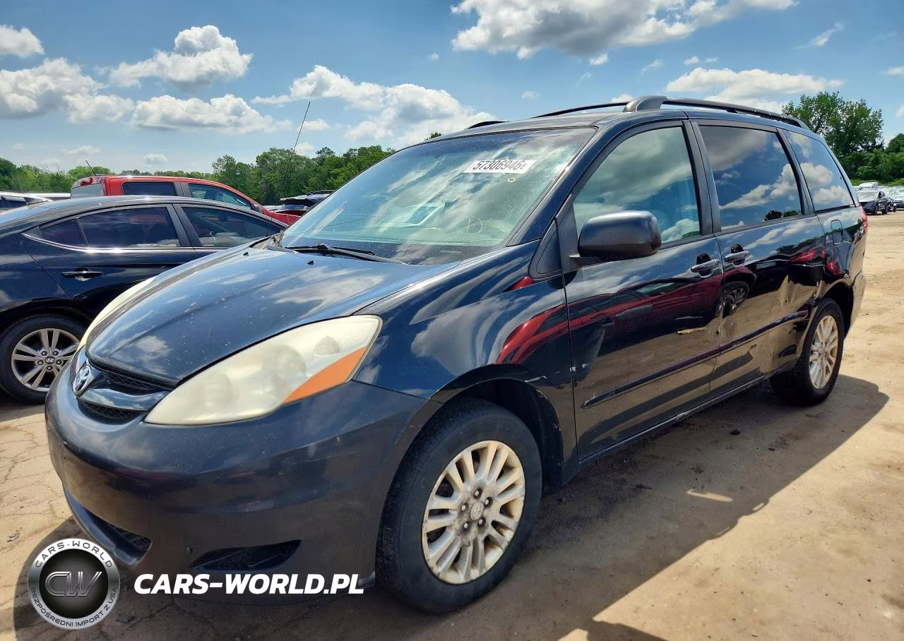 2009 Toyota Sienna Le – zdjęcie 1 z 13