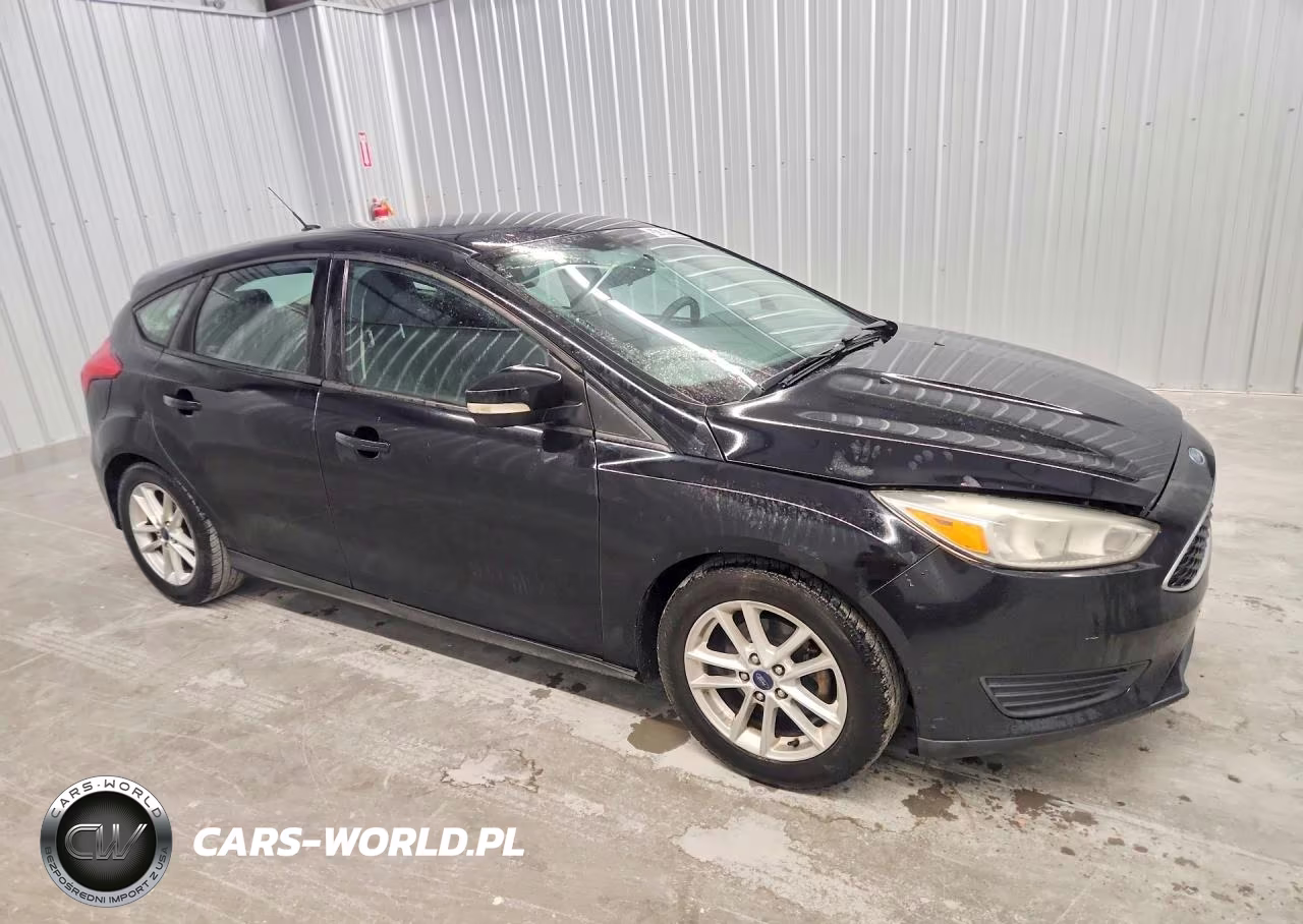2016 Ford Focus Se VIN:1FADP3K22GL320870 - 4