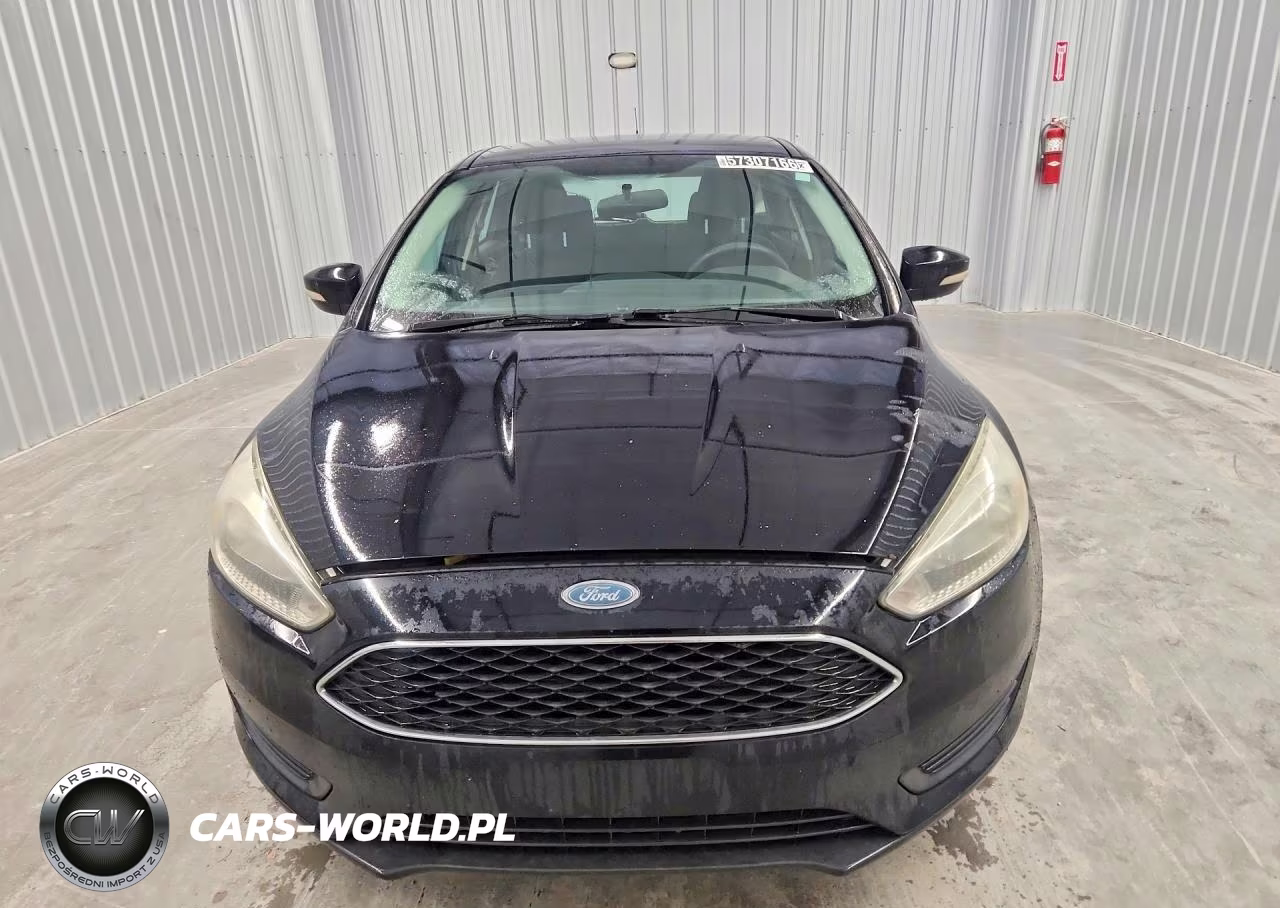 2016 Ford Focus Se VIN:1FADP3K22GL320870 - 5