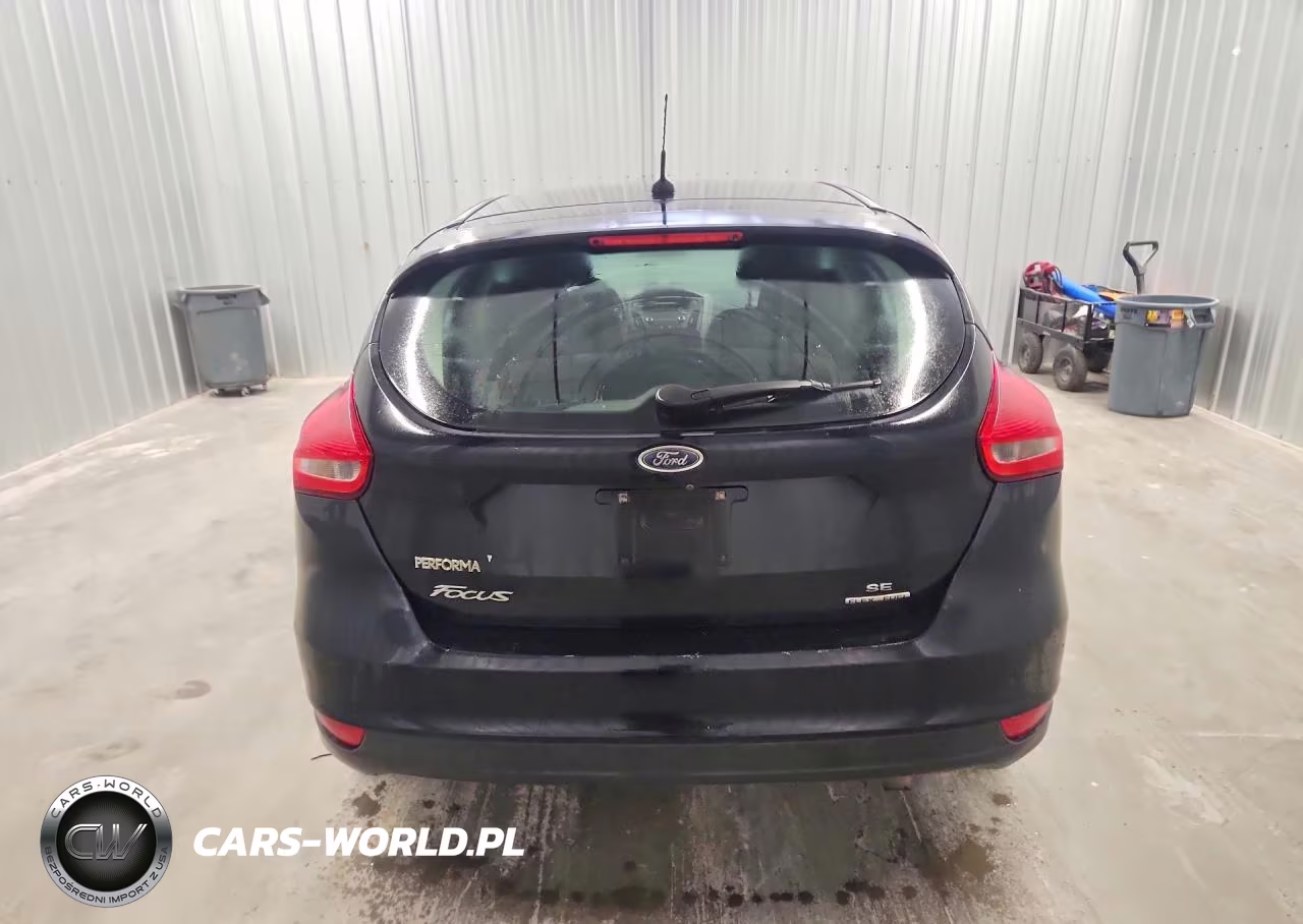 2016 Ford Focus Se VIN:1FADP3K22GL320870 - 6