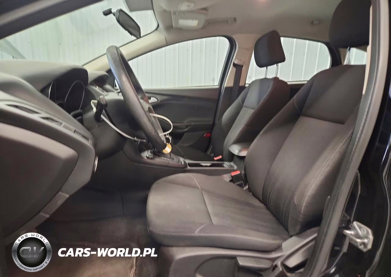 2016 Ford Focus Se VIN:1FADP3K22GL320870 - 7