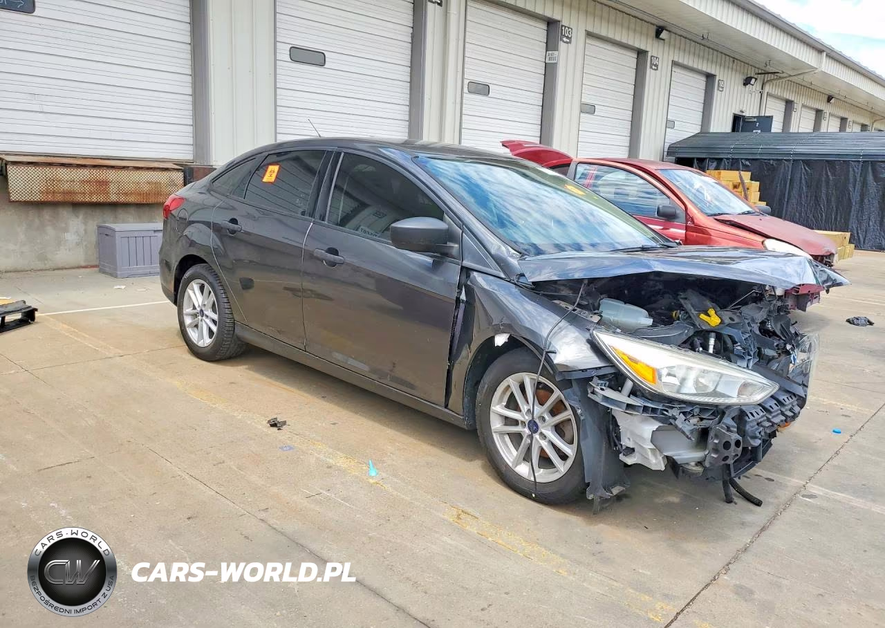 2017 Ford Focus S VIN:1FADP3E27HL203766 - 4