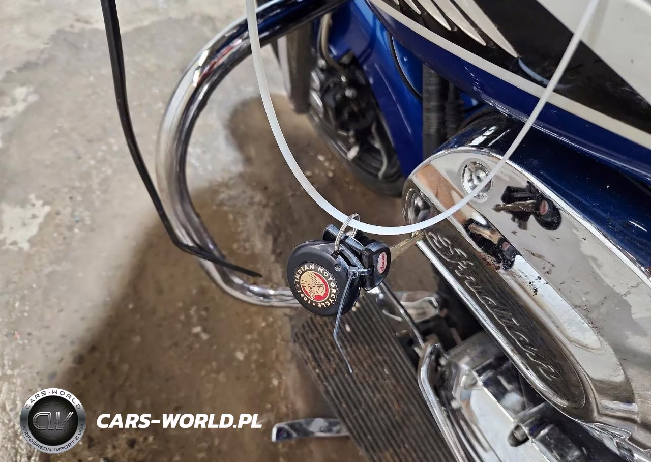 2019 Indian Motorcycle Co. Chieftain Limited VIN:56KTCAAA6K3372598 - 8