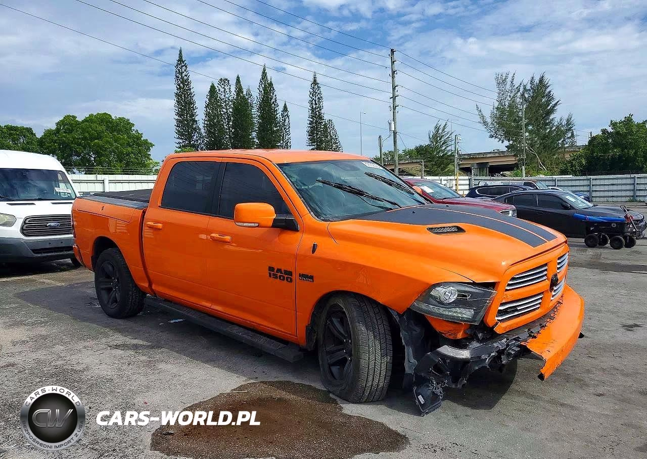 2017 Ram 1500 Sport VIN:1C6RR7MT7HS570823 - 4
