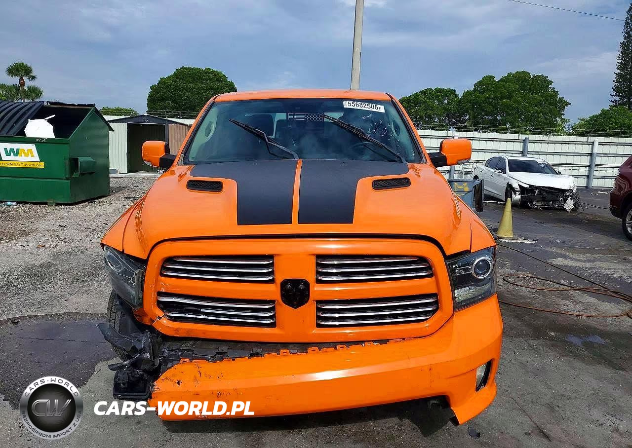 2017 Ram 1500 Sport VIN:1C6RR7MT7HS570823 - 5