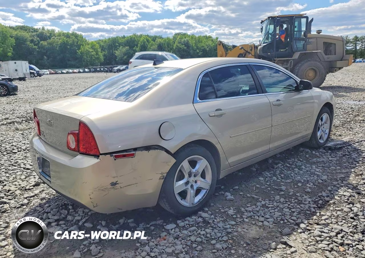 2012 Chevrolet Malibu Ls VIN:1G1ZB5E09CF284083 - 3