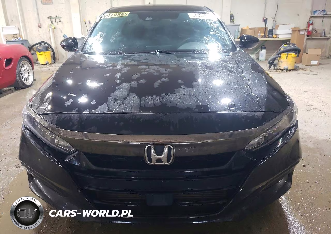 2018 Honda Accord Sport VIN:1HGCV1F35JA126194 - 5