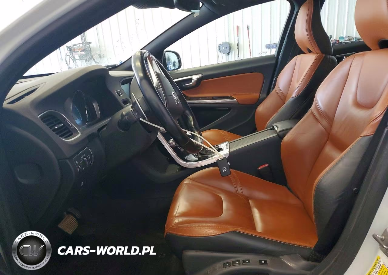 2015 Volvo S60 Platinum VIN:YV149MFM2F2335180 - 7