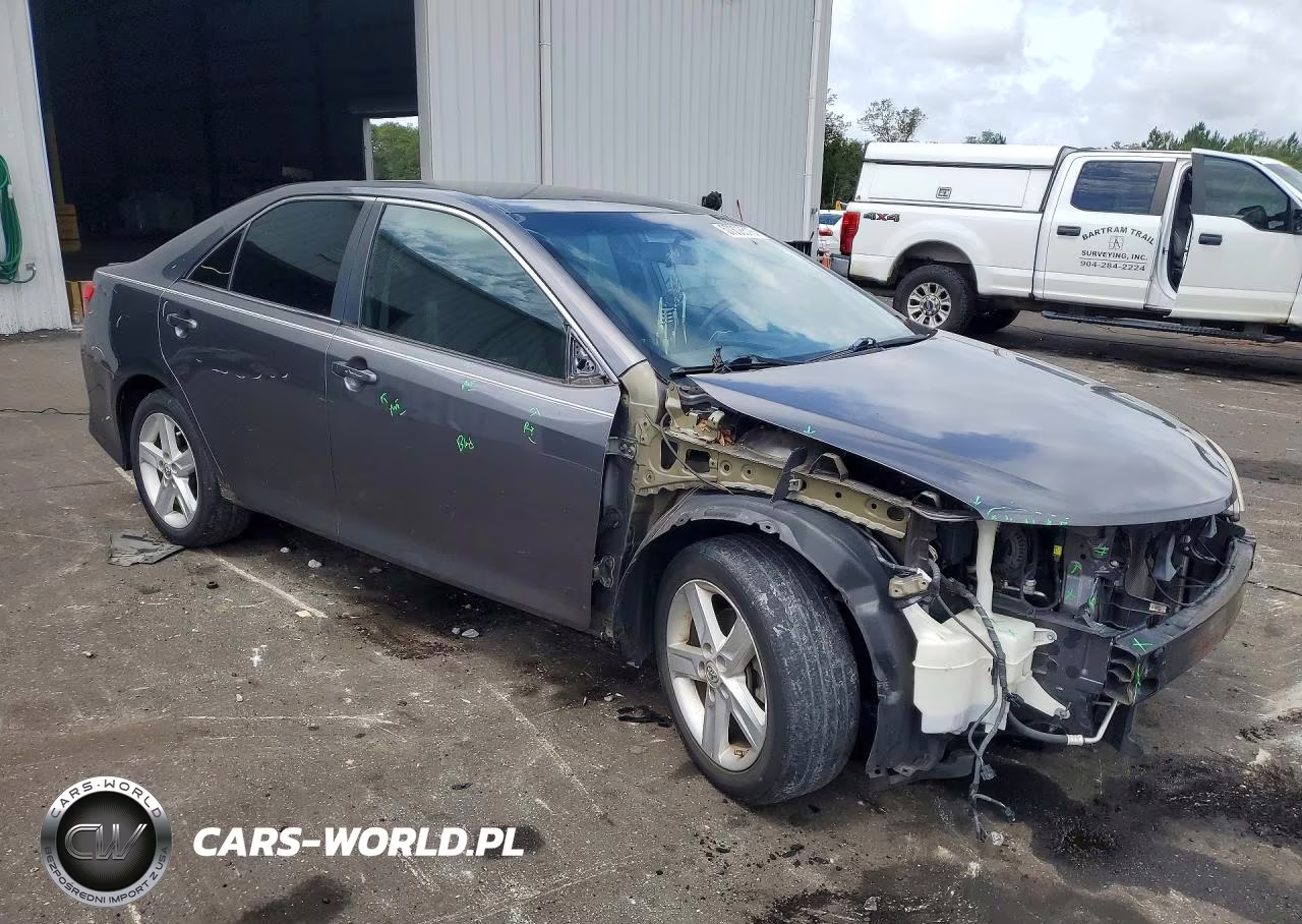 2014 Toyota Camry Se VIN:4T1BF1FK8EU378388 - 4