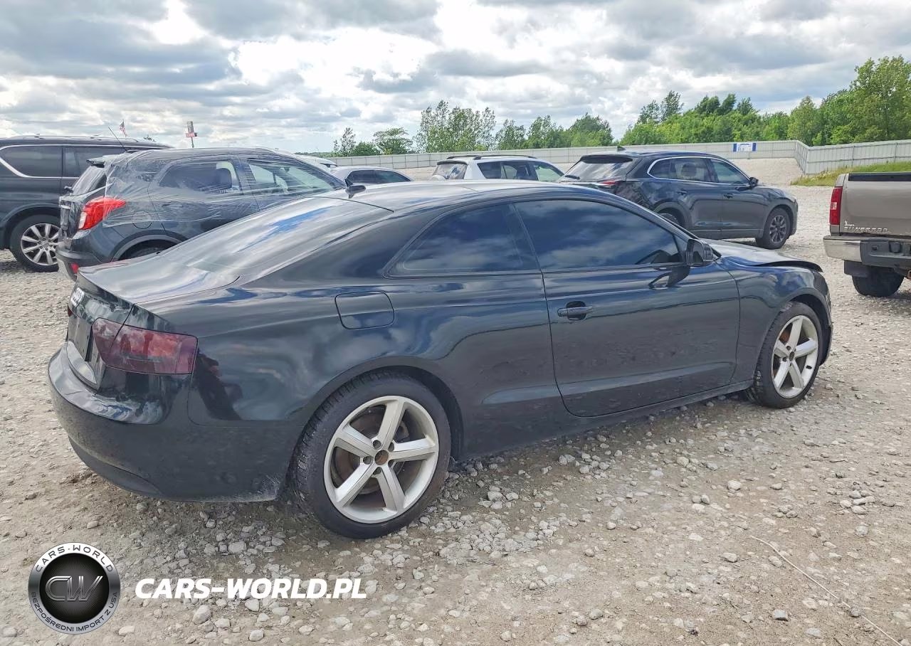 2010 Audi A5 Premium Plus VIN:WAULFAFR7AA026952 - 3