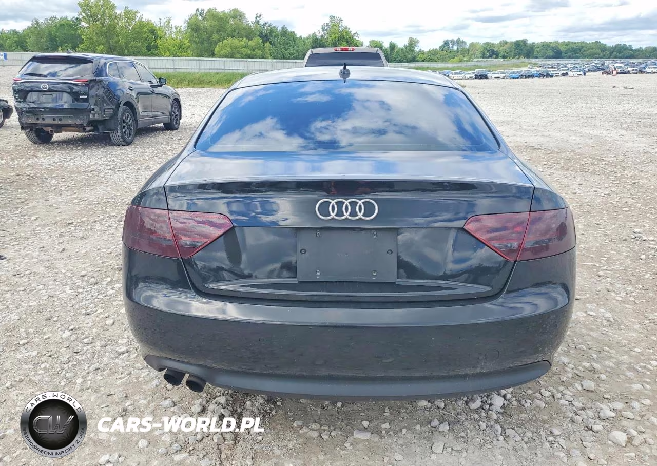 2010 Audi A5 Premium Plus VIN:WAULFAFR7AA026952 - 6