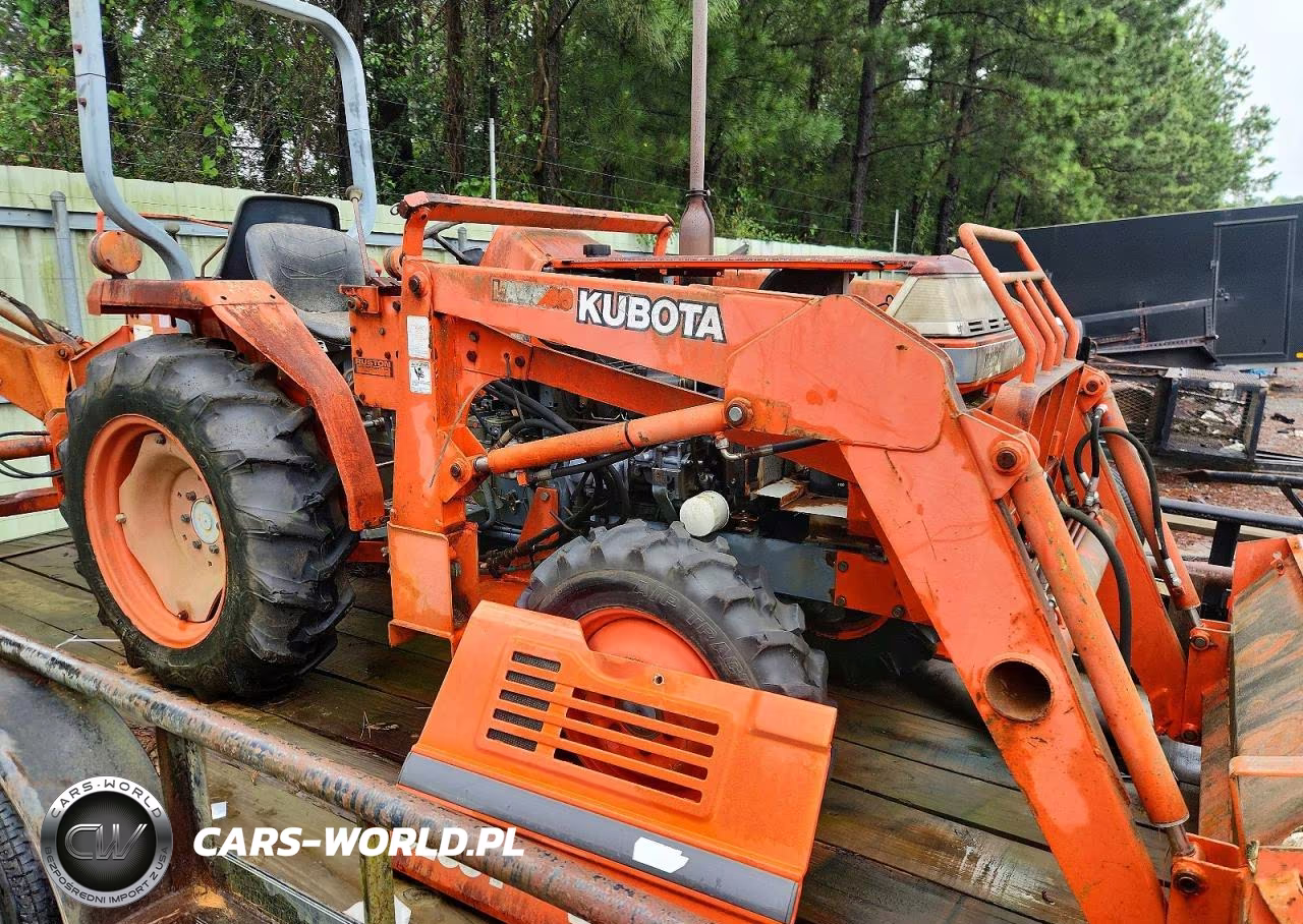1996 Kubota Tractor VIN:L2350D61300 - 9