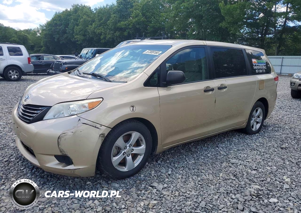 2014 Toyota Sienna L 7-Passenger – zdjęcie 1 z 13