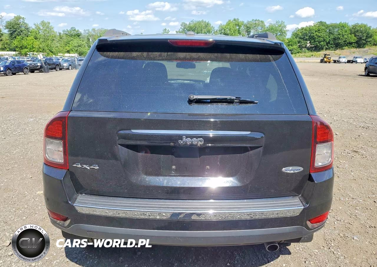 2016 Jeep Compass Latitude VIN:1C4NJDEB2GD572663 - 6