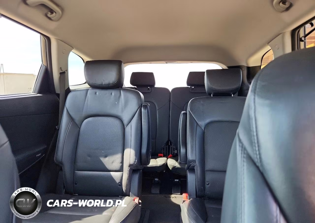 2017 Hyundai Santa Fe Limited VIN:KM8SNDHF9HU239105 - 10