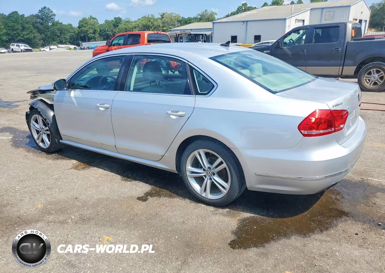 2015 Volkswagen Passat Sel VIN:1VWCV7A3XFC019725 - 2