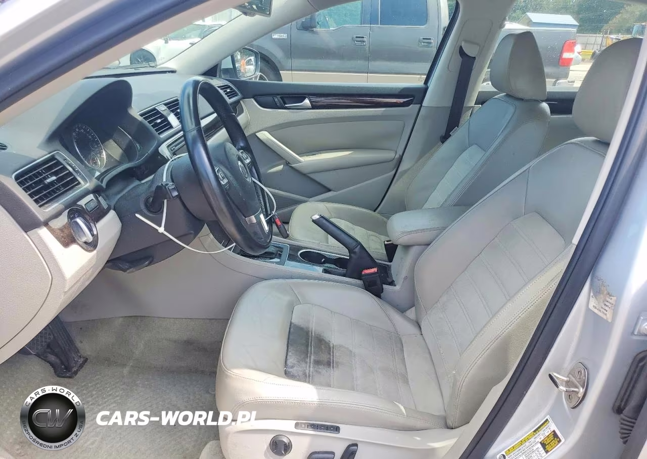 2015 Volkswagen Passat Sel VIN:1VWCV7A3XFC019725 - 7