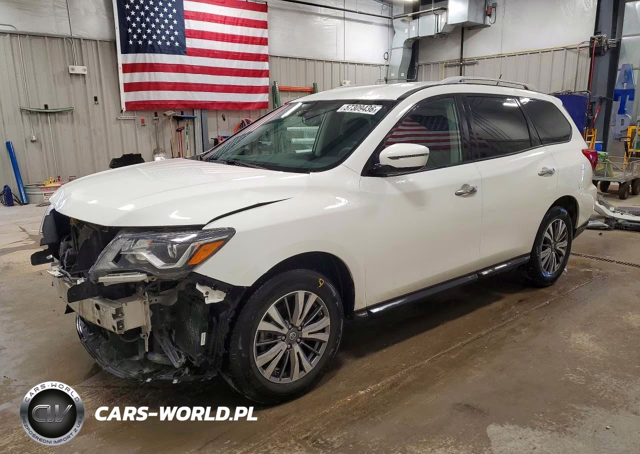 2018 Nissan Pathfinder Sv