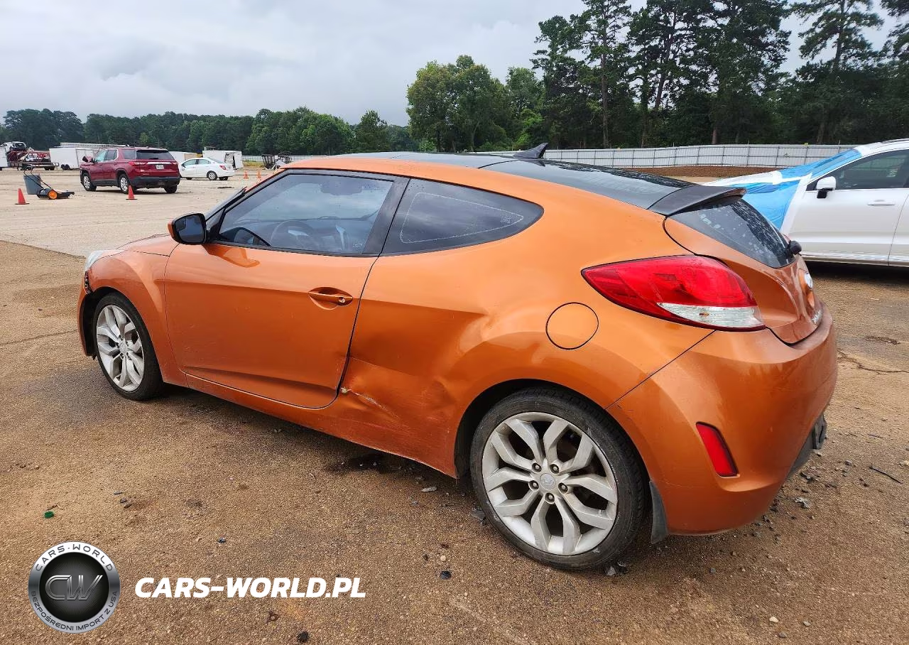 2015 Hyundai Veloster Base VIN:KMHTC6AD6FU244046 - 2