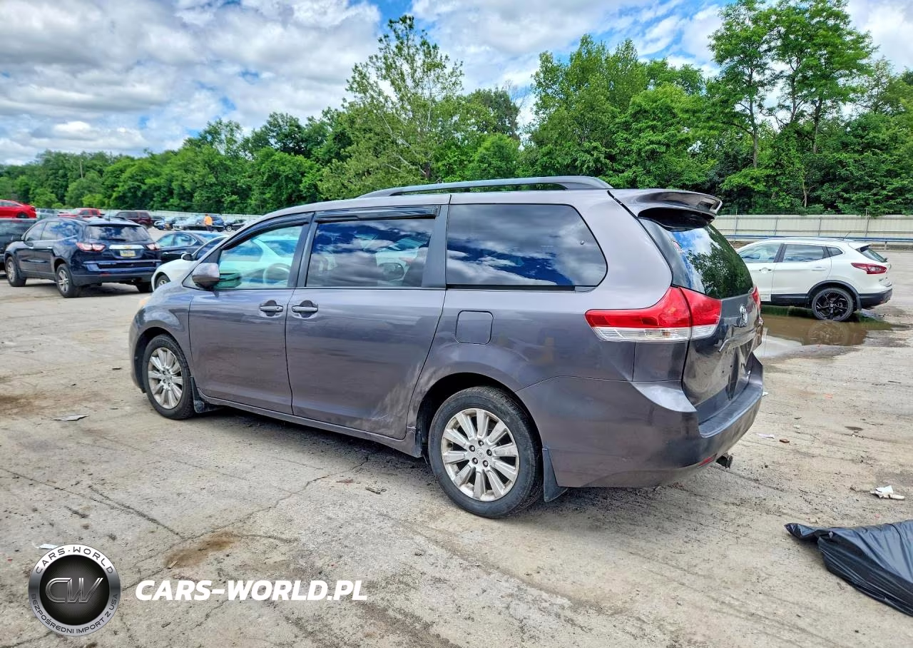2012 Toyota Sienna Le VIN:5TDJK3DC9CS047355 - 2