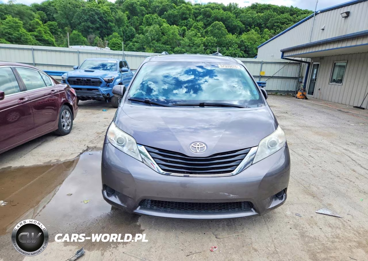 2012 Toyota Sienna Le VIN:5TDJK3DC9CS047355 - 5