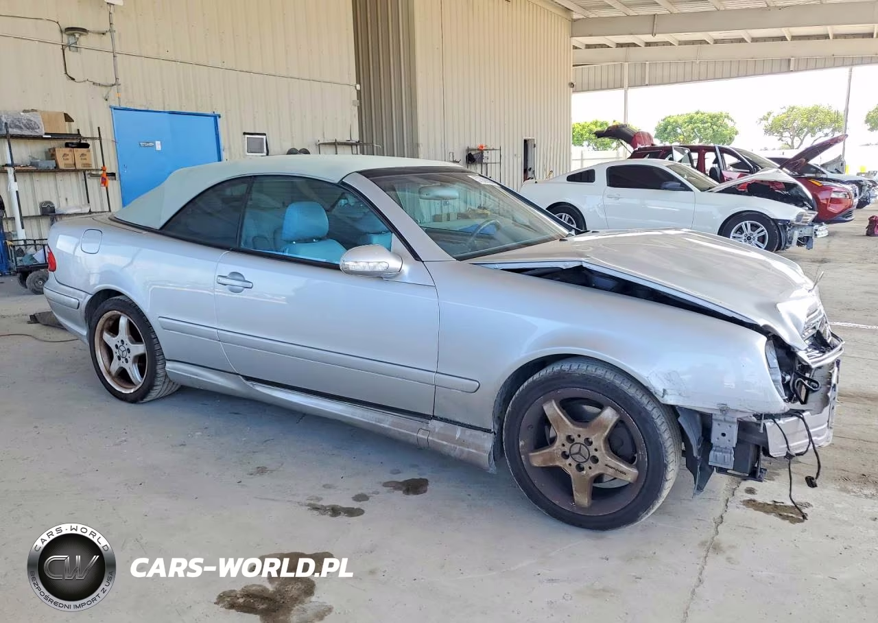 2002 Mercedes-Benz Clk 430 VIN:WDBLK70G52T113813 - 4