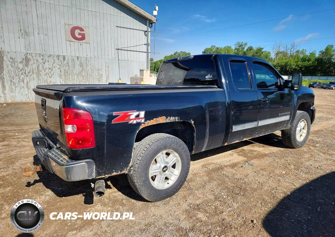 2013 Chevrolet Silverado K1500 Lt VIN:1GCRKSE76DZ113360 - 3