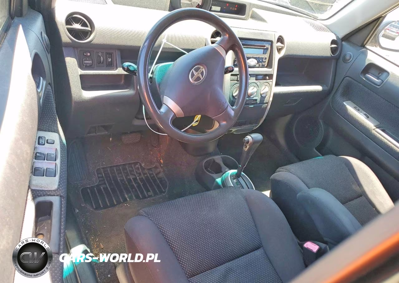 2005 Toyota Scion Xb VIN:JTLKT324054008749 - 8