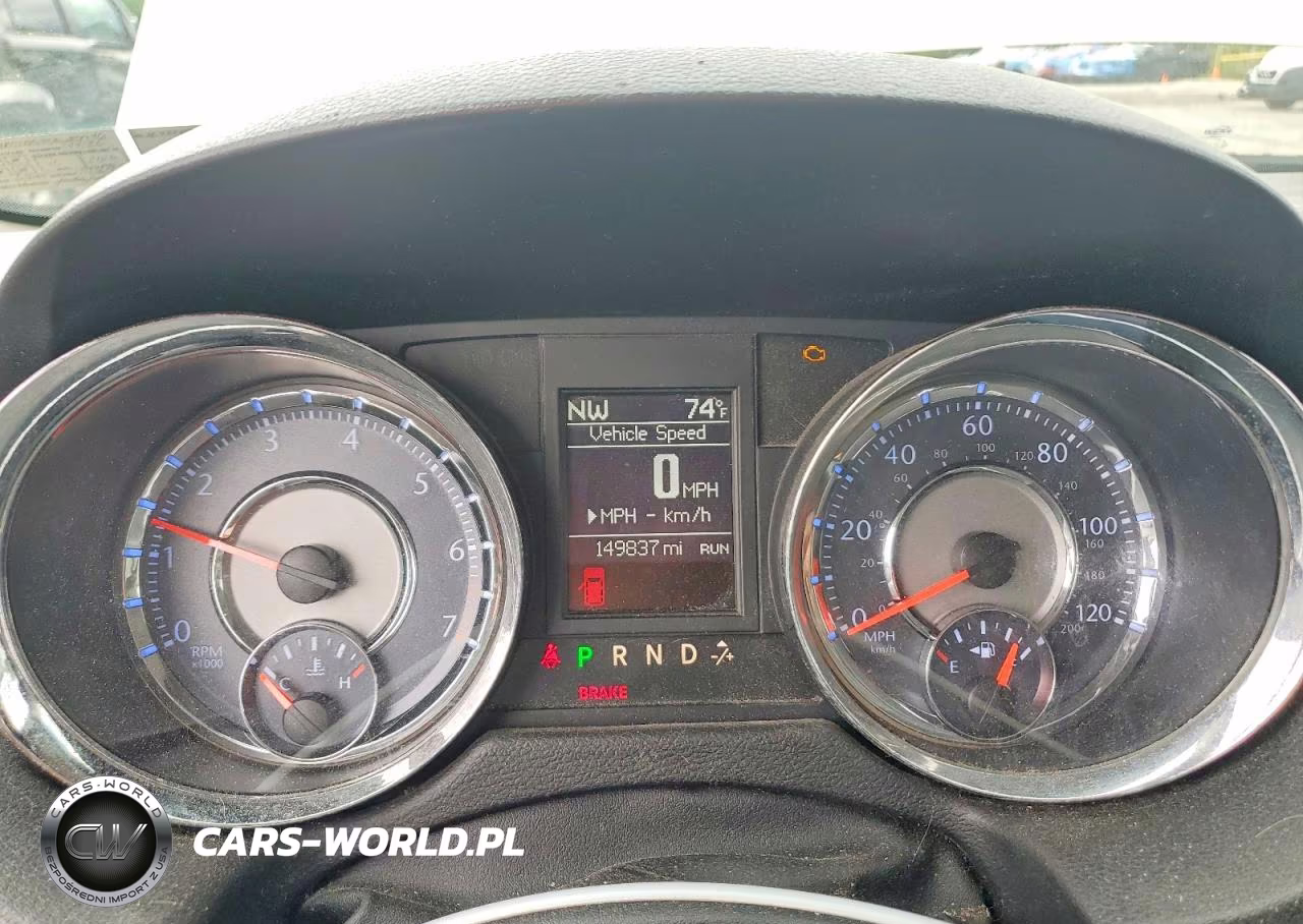 2013 Chrysler Town & Country Touring VIN:2C4RC1BG3DR689946 - 9