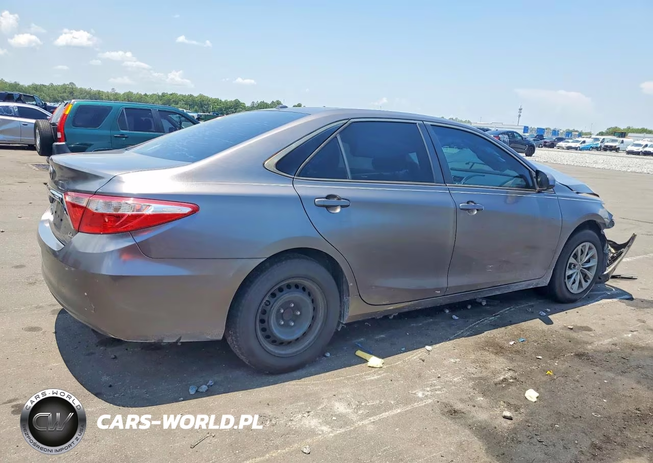 2015 Lotus Camry Le VIN:4T1BF1FK7FU083171 - 3