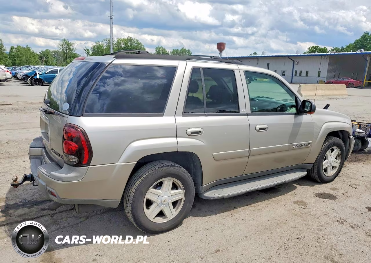 2002 Chevrolet Trailblazer VIN:1GNDT13S122343636 - 3