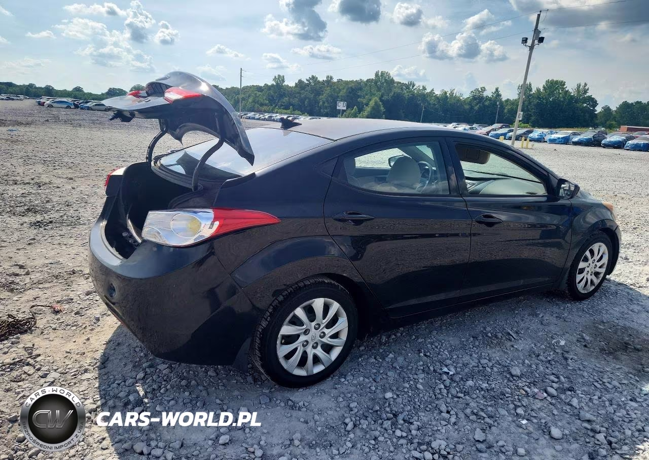 2013 Hyundai Elantra Gls VIN:5NPDH4AE7DH193462 - 3