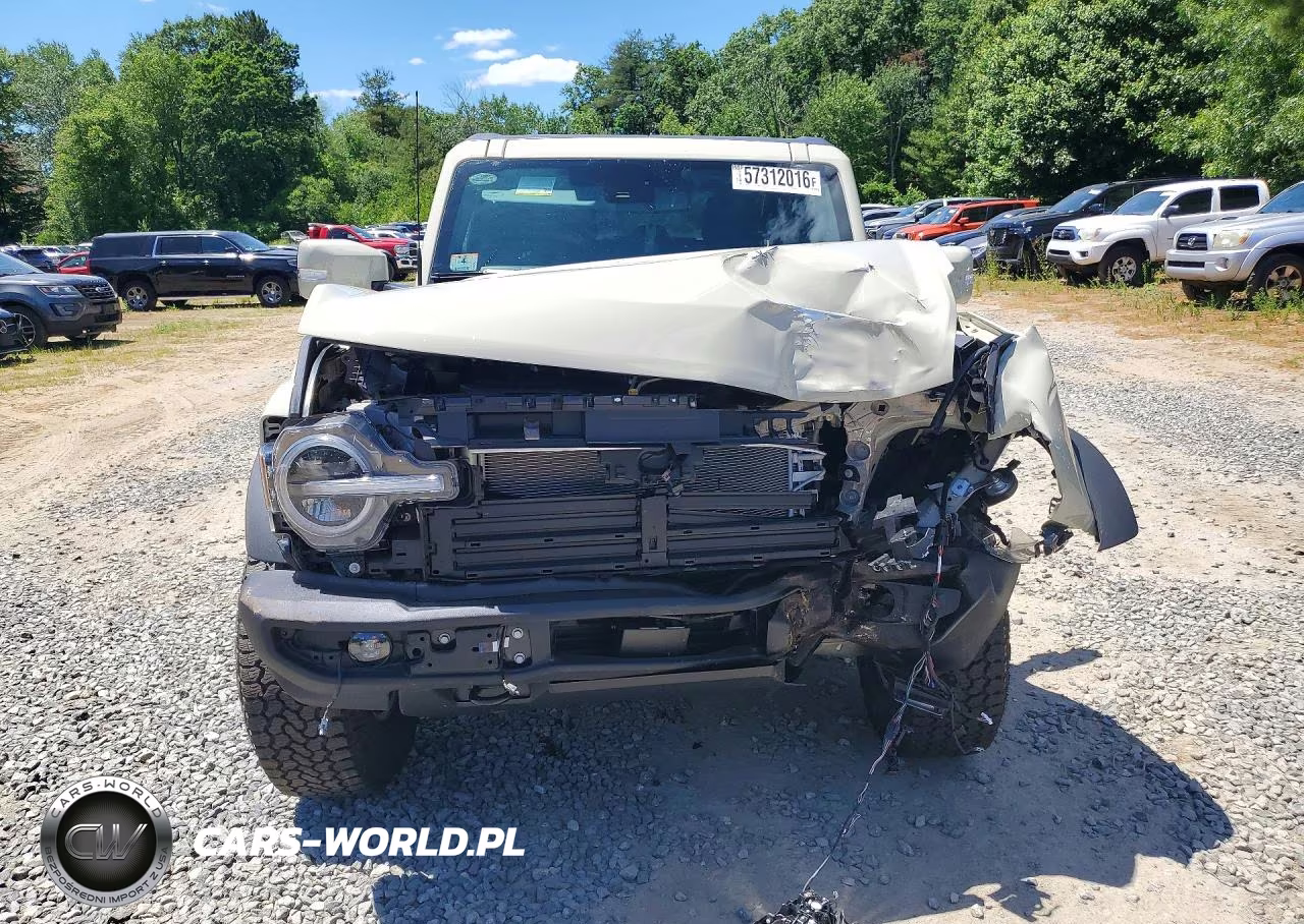 2025 Ford Bronco Outer Banks VIN:1FMEE8BH2SLB80653 - 5