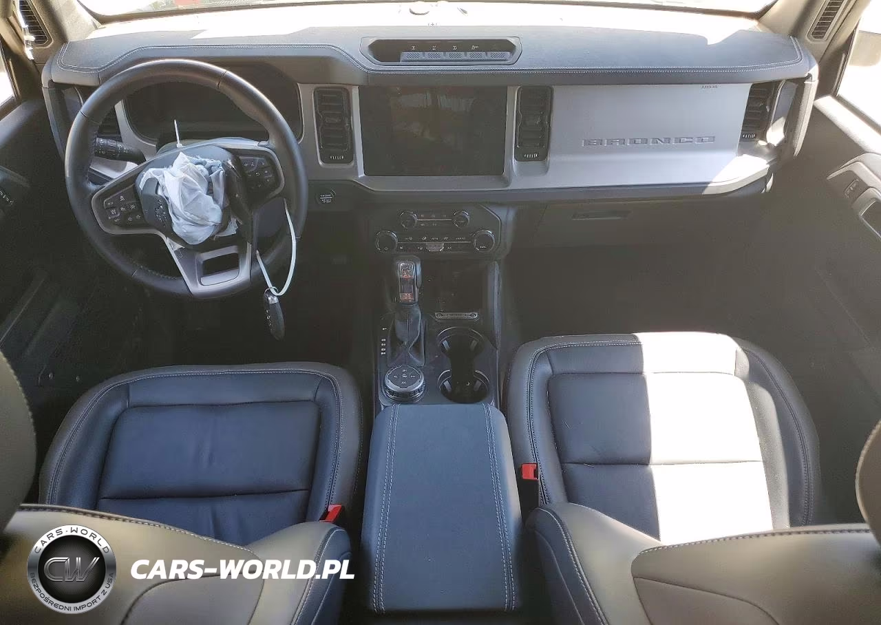 2025 Ford Bronco Outer Banks VIN:1FMEE8BH2SLB80653 - 8