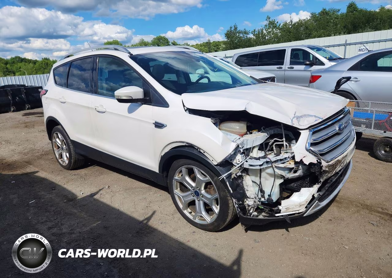2019 Ford Escape Titanium VIN:1FMCU9J90KUA72875 - 4