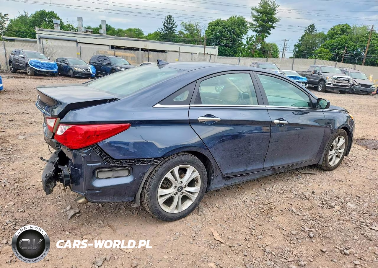 2013 Hyundai Sonata Limited VIN:5NPEC4AC1DH792598 - 3