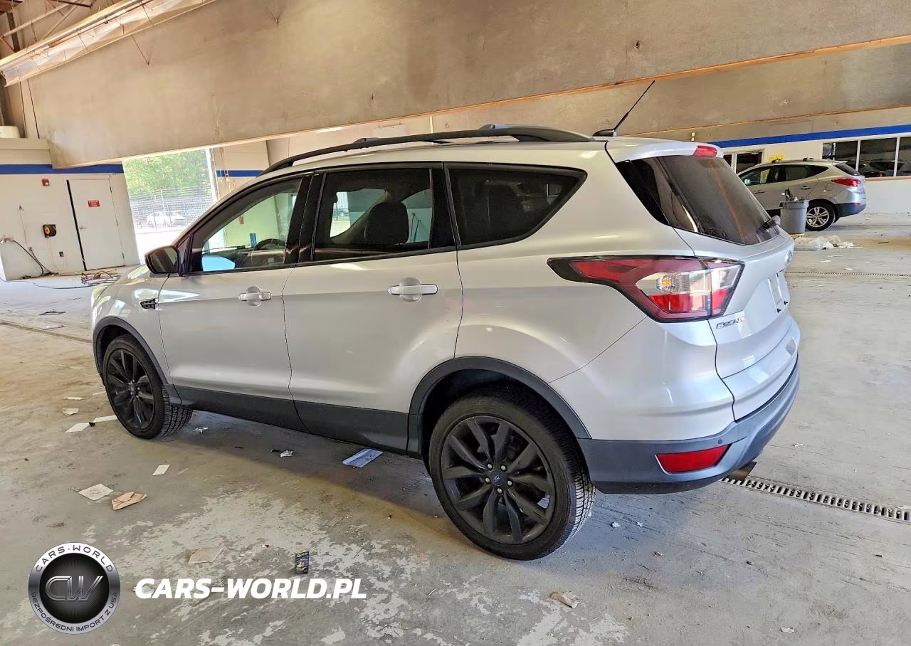 2017 Ford Escape Se VIN:1FMCU9GD4HUA56747 - 2