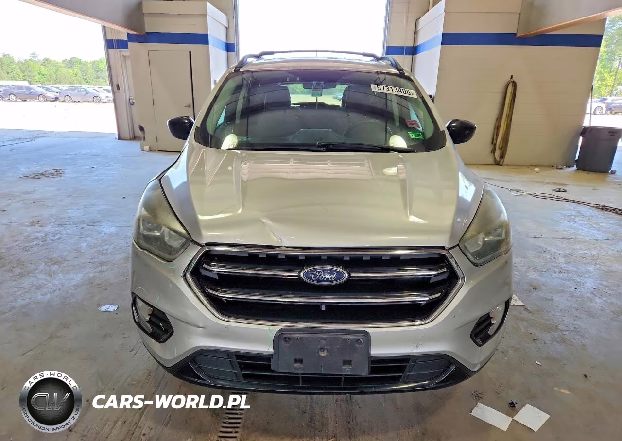 2017 Ford Escape Se VIN:1FMCU9GD4HUA56747 - 5