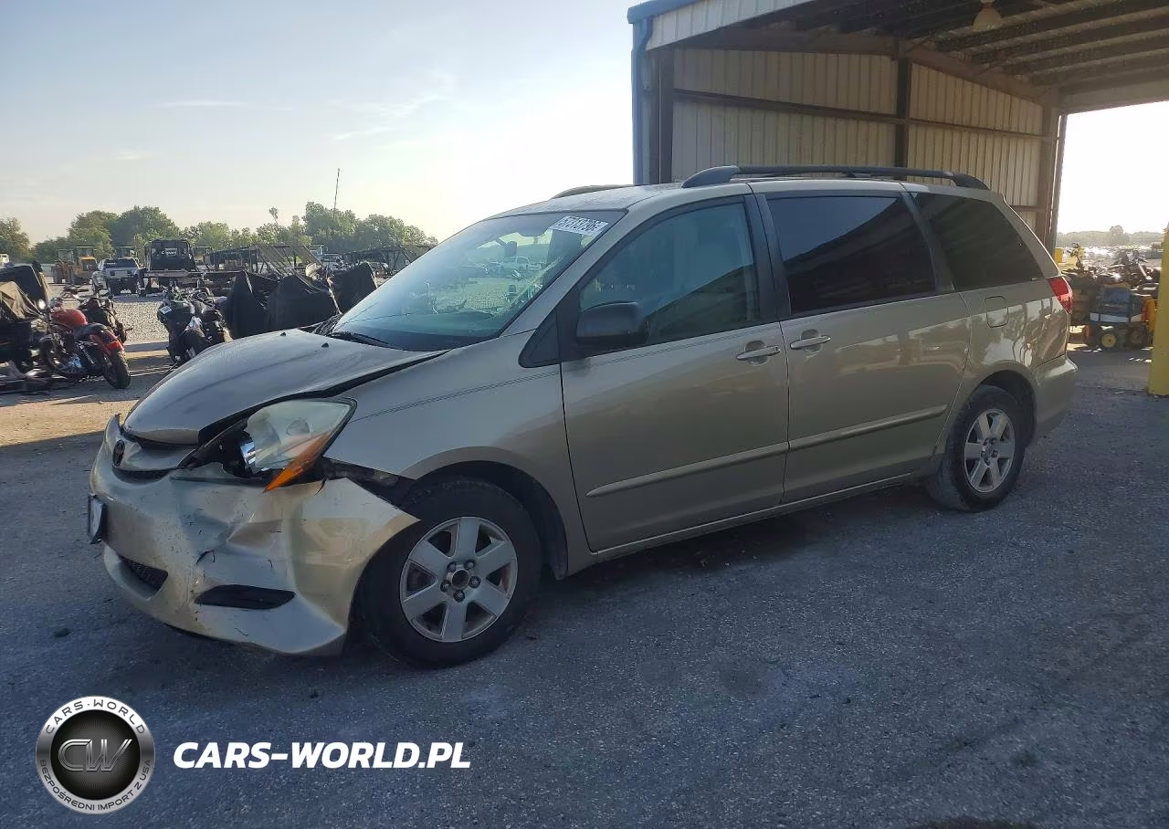 2009 Toyota Sienna Le 7-Passenger – zdjęcie 1 z 13