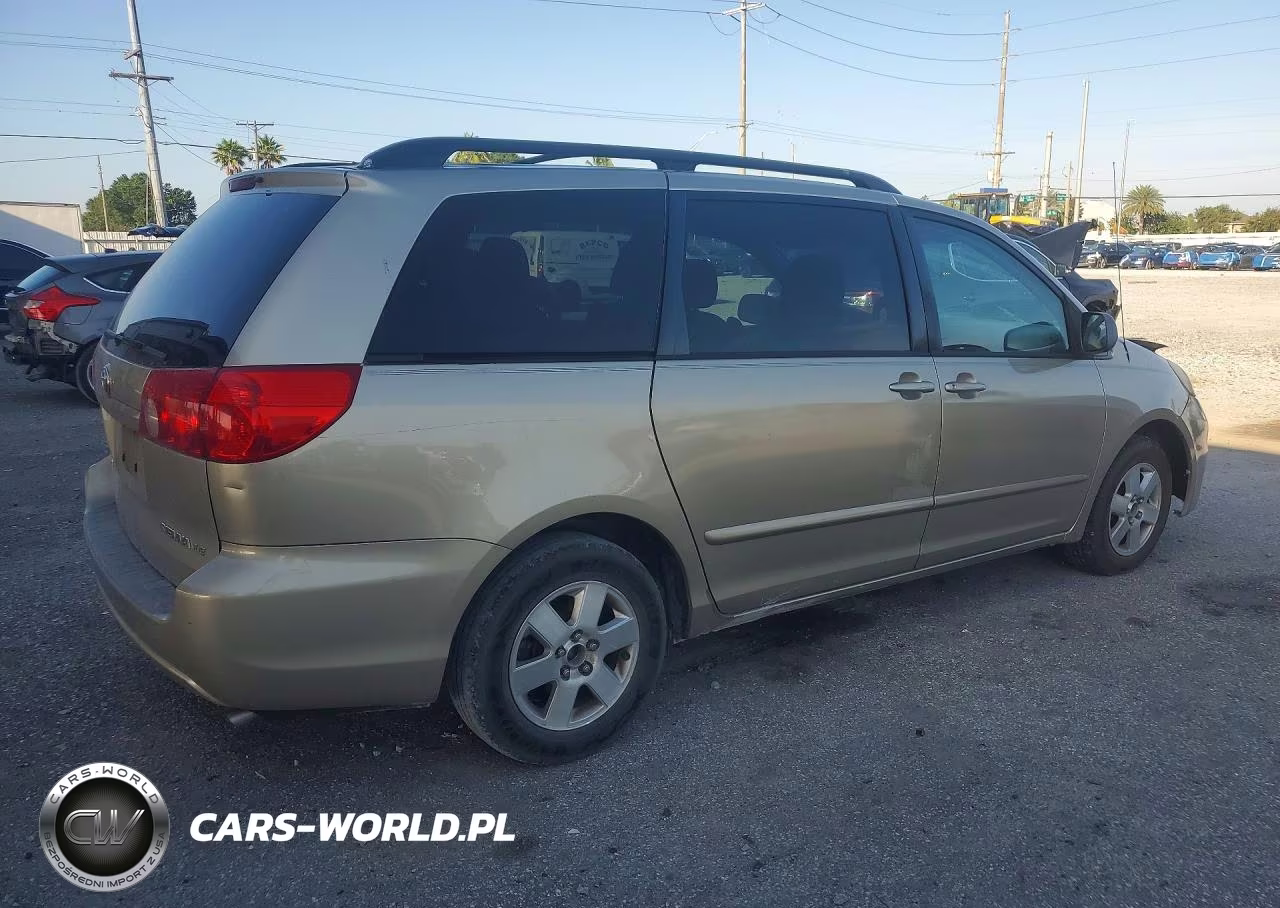 2009 Toyota Sienna Le 7-Passenger VIN:5TDZK23C09S273422 - 3