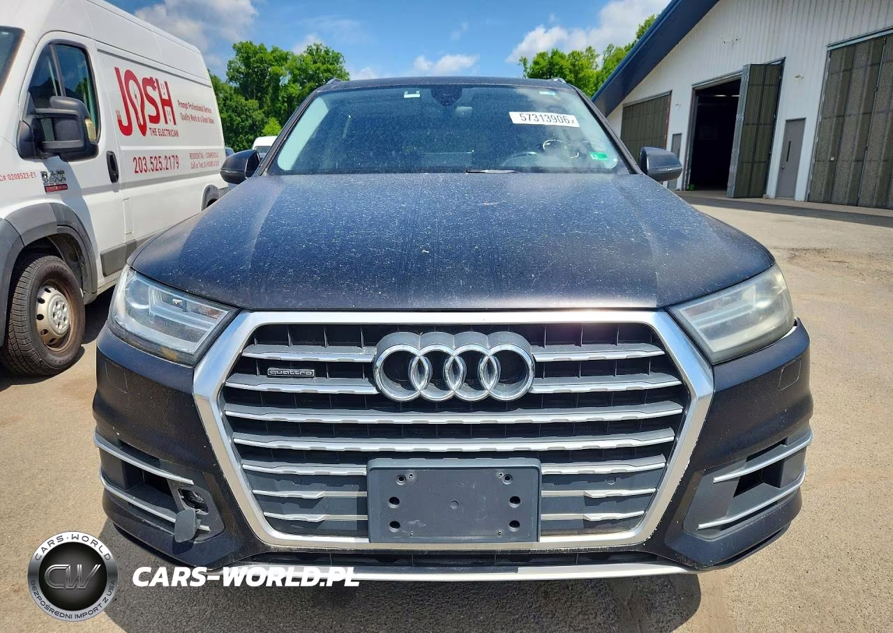 2017 Audi Q7 Premium Plus VIN:WA1LAAF72HD040325 - 5