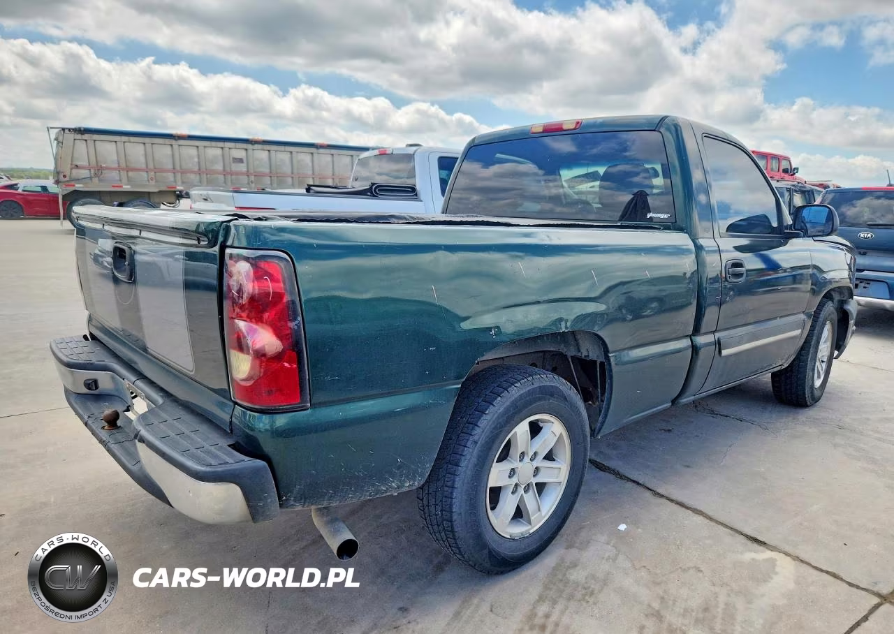 2004 Chevrolet Silverado C1500 VIN:1GCEC14X44Z165884 - 3