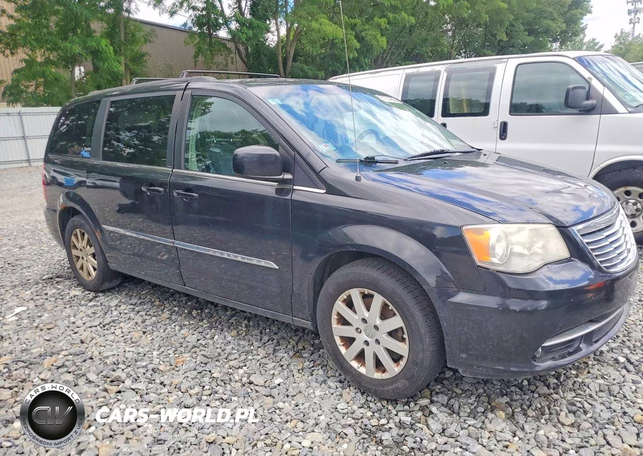 2013 Chrysler Town & Country Touring VIN:2C4RC1BG1DR604943 - 4
